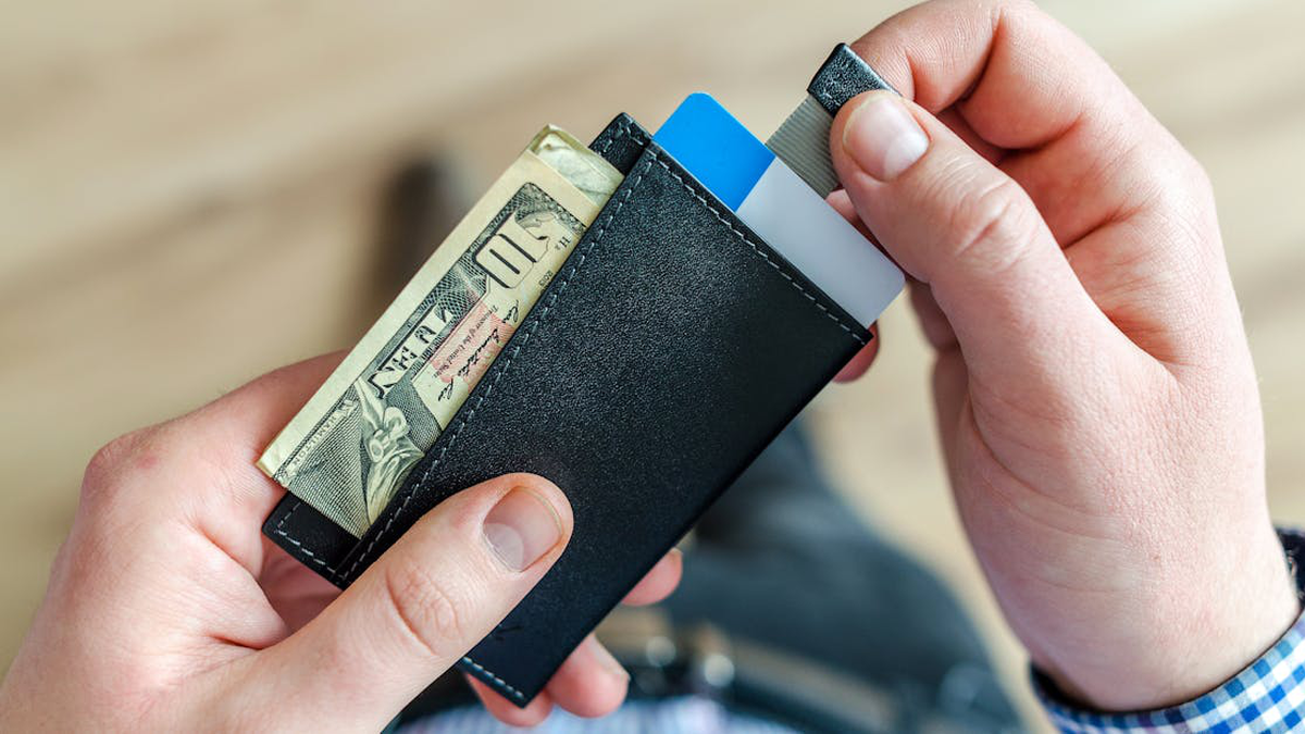 MilhouseNeal-Feature-pexels-photo-928181-8