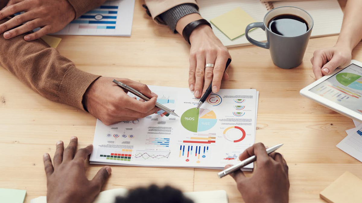 MilhouseNeal-Feature-pexels-photo-3184292-282