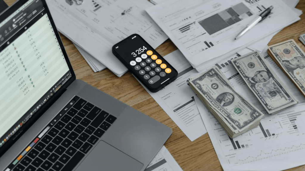 How much cash should your business actually keep?